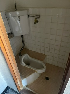 シャトー松原202トイレ工事前